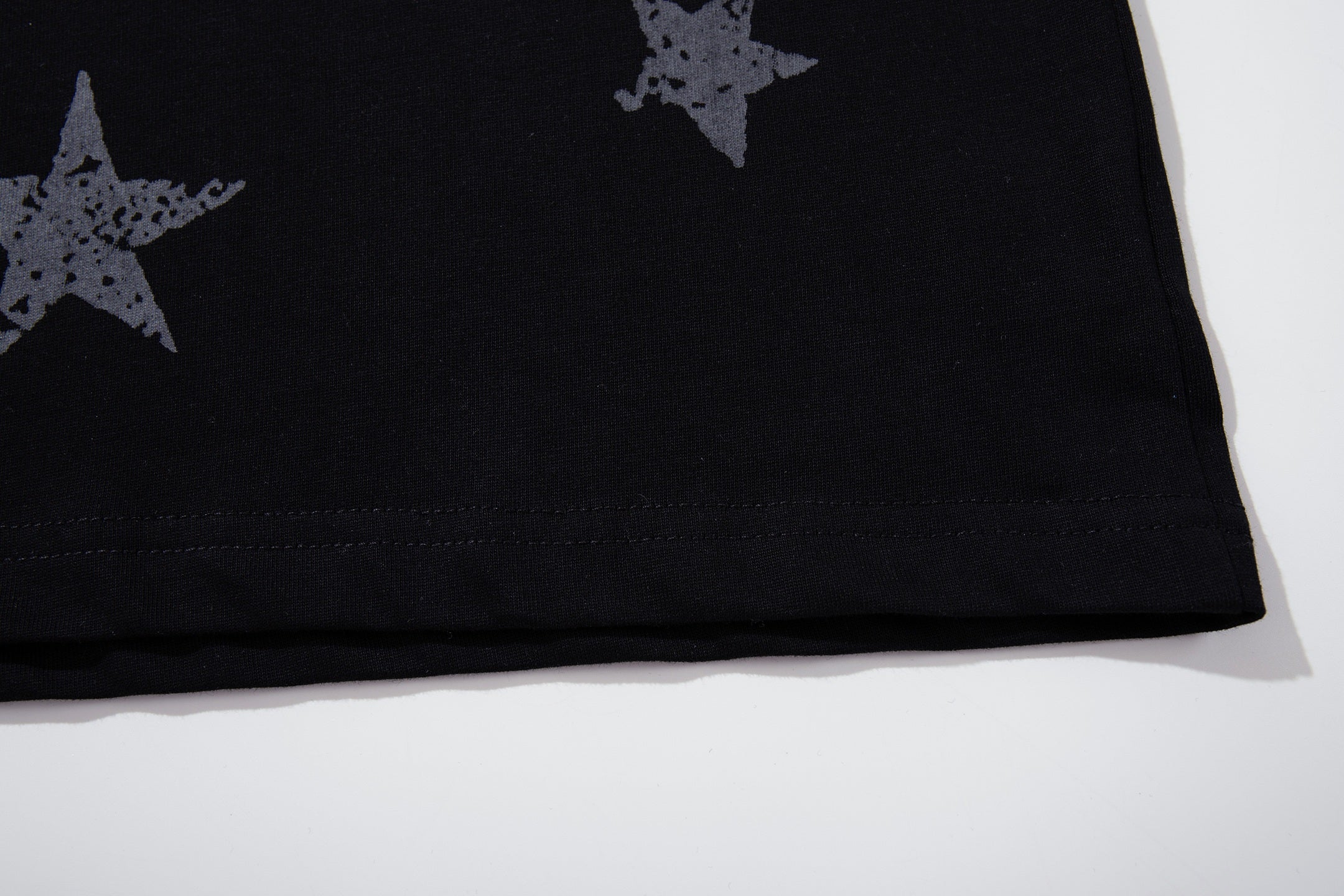 Omirad Star Graphic Raglan Long Sleeve
