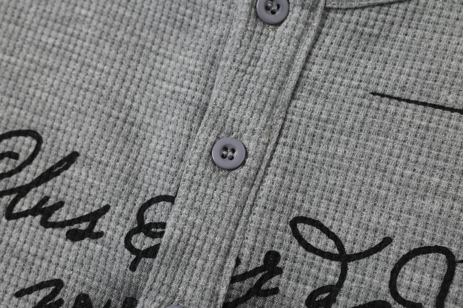 Omirad Cross Graphic Waffle Henley Tee