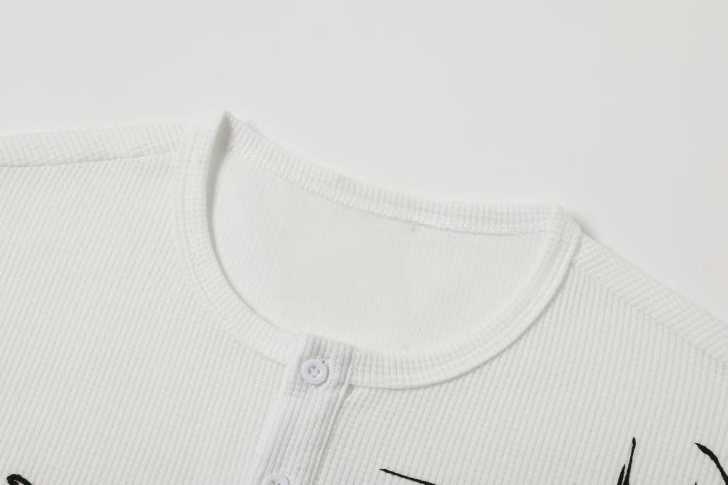 Omirad Cross Graphic Waffle Henley Tee