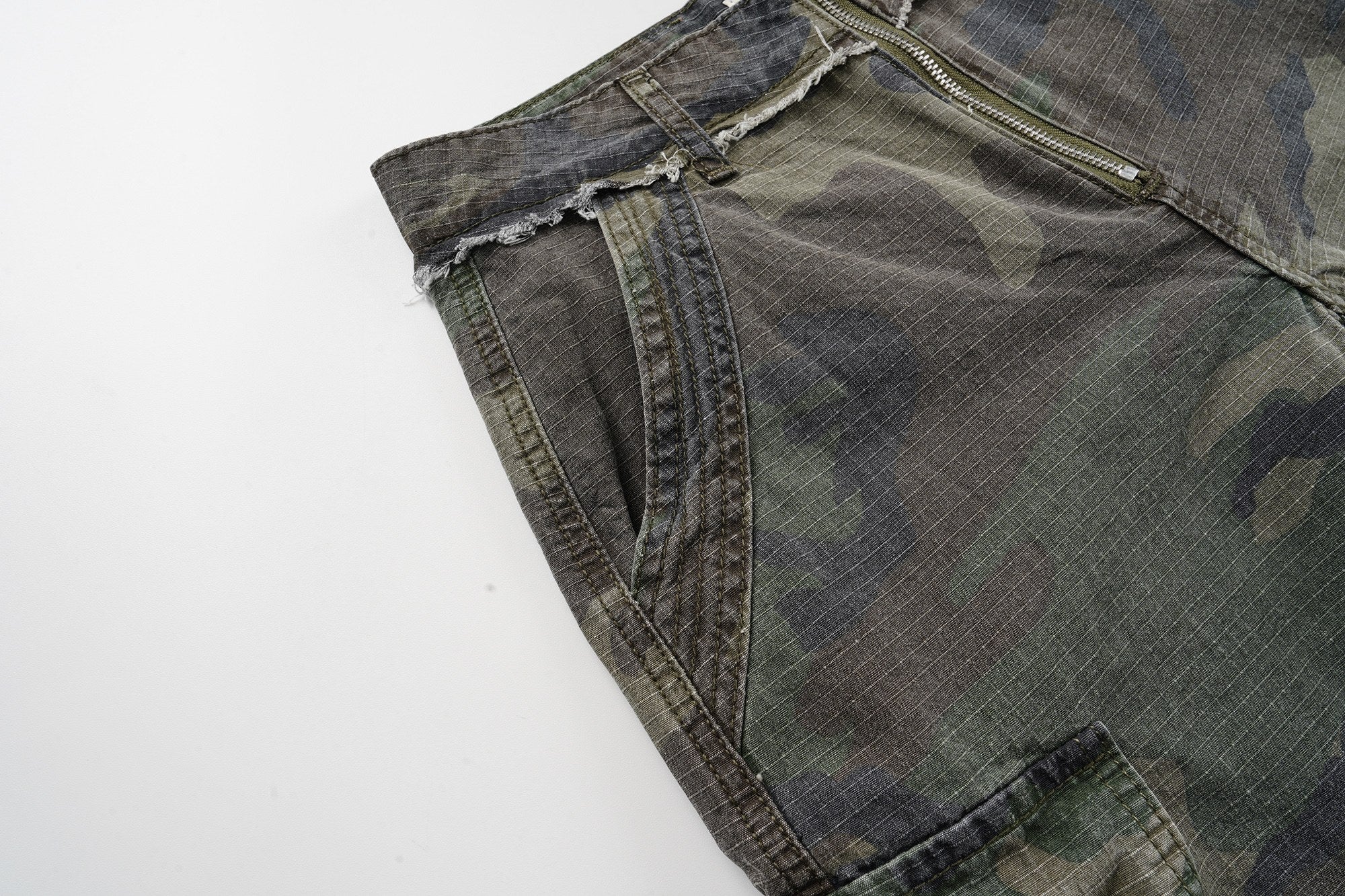 Omirad Camouflage Cargo Shorts