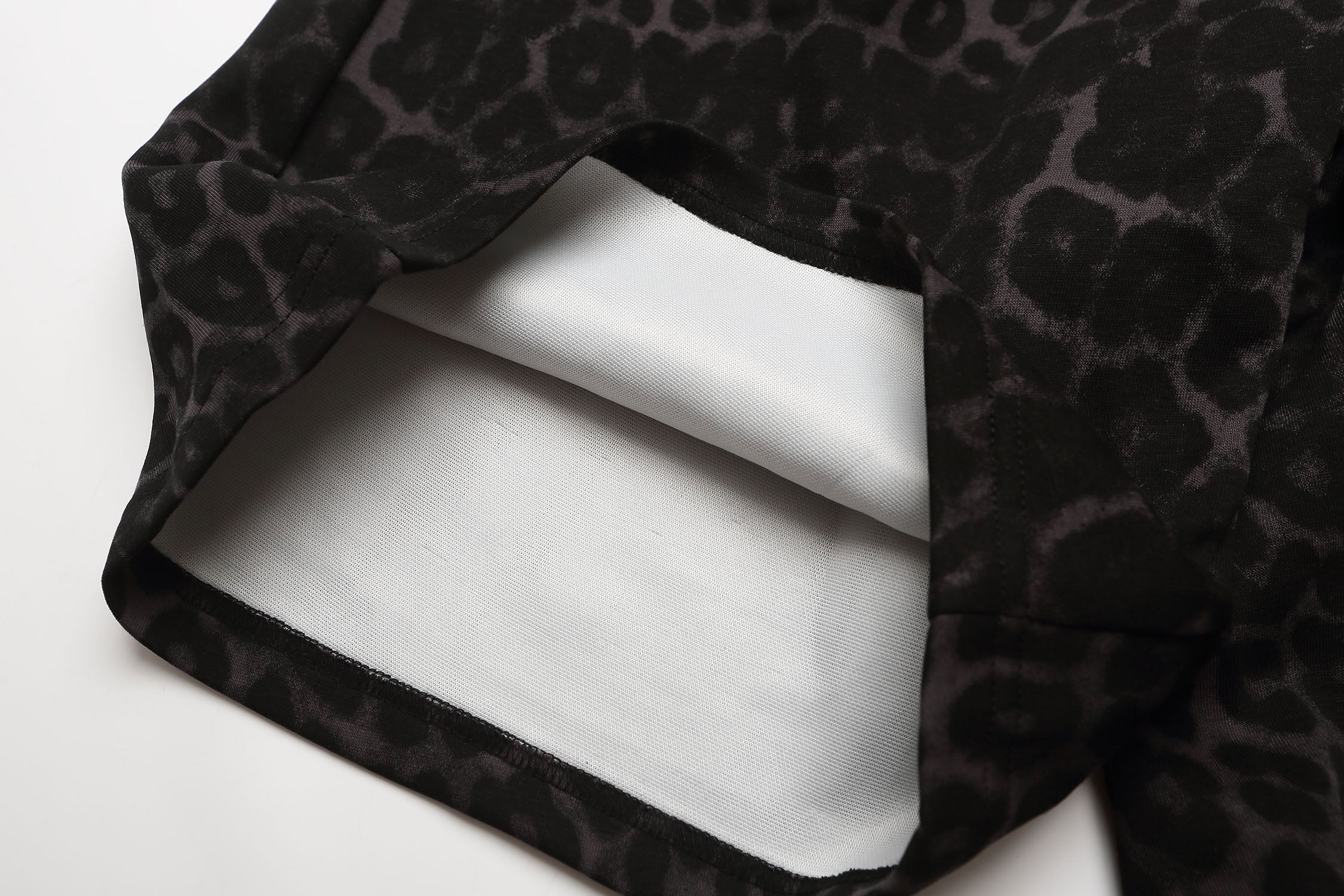 Omirad Leopard Print Loose Shorts