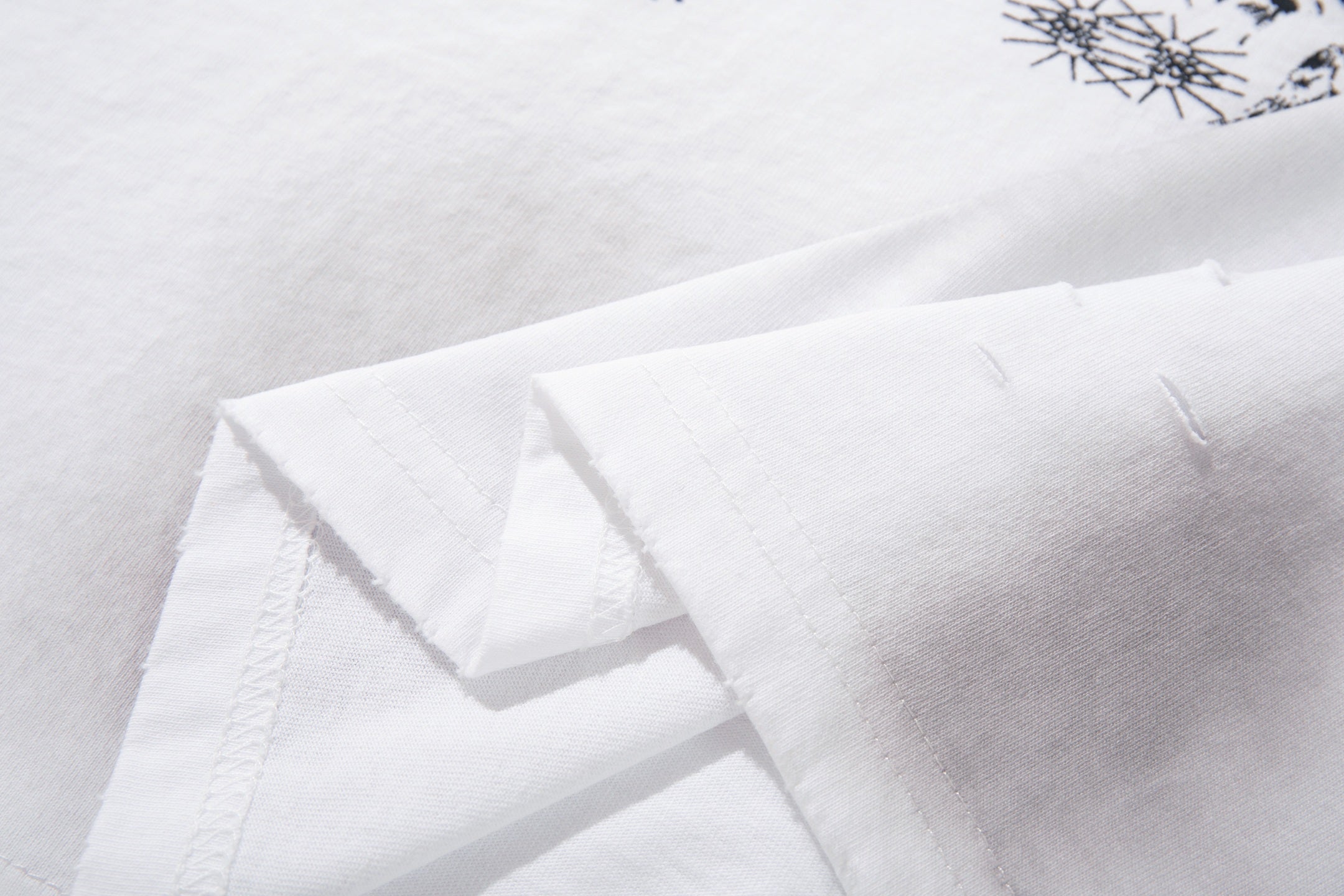 Omirad Dream Valley Distressed Tee