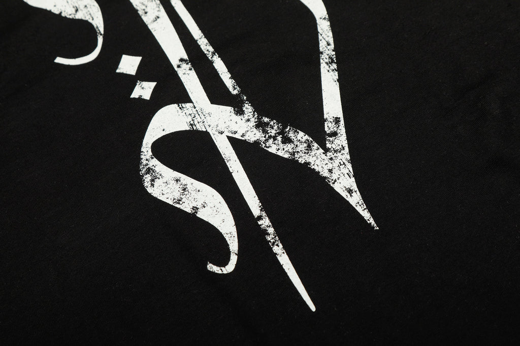 Omirad Cross Graphic Raglan Long Sleeve Tee