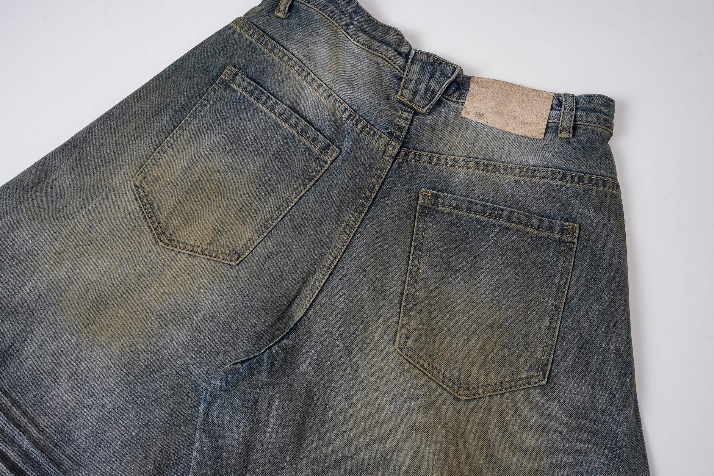 Omirad Vintage Whiskered Wide-Leg Jeans