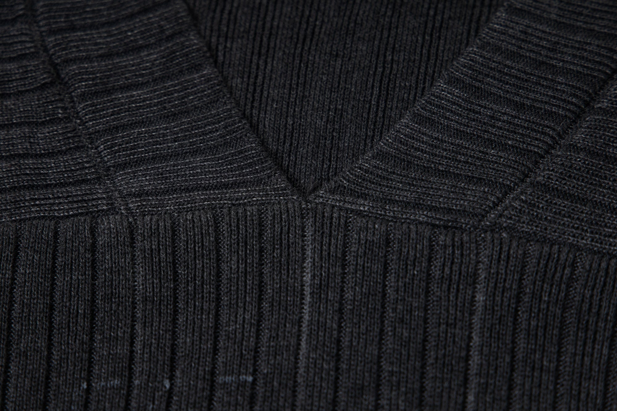 Omirad Graphic Ribbed Knit Top
