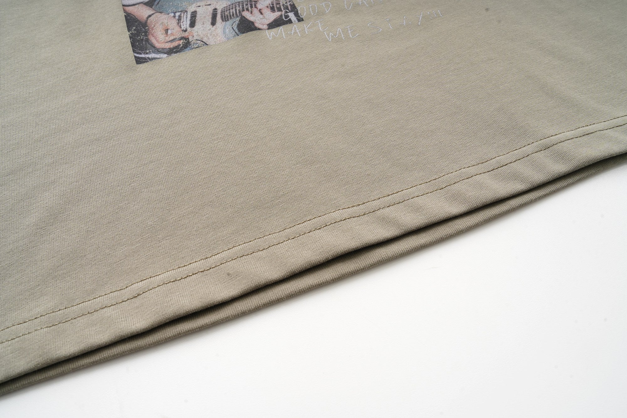 Omirad Raglan Graphic Long Sleeve Tee