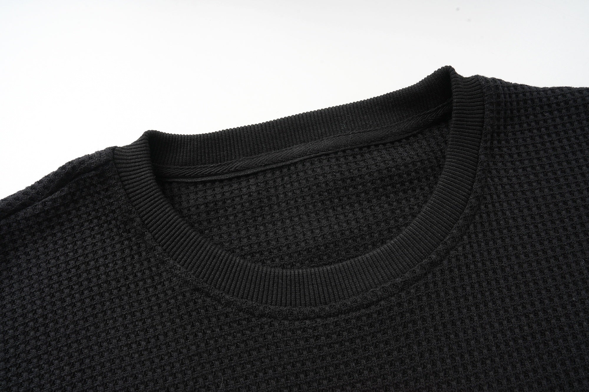 Omirad Waffle Knit Lips Graphic Long Sleeve Tee